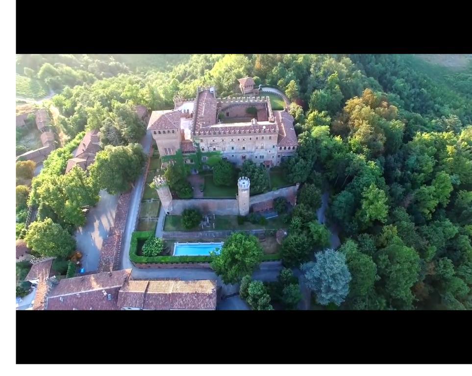 Castello Di Gabiano Villa Luaran gambar
