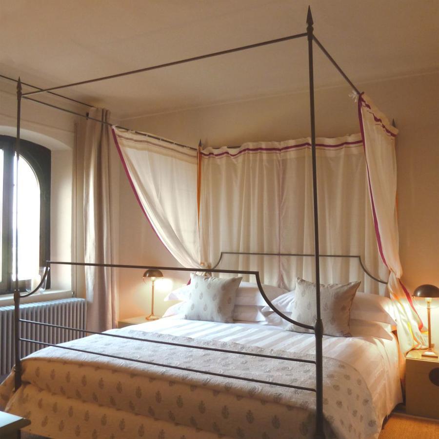 Castello Di Gabiano Villa Luaran gambar